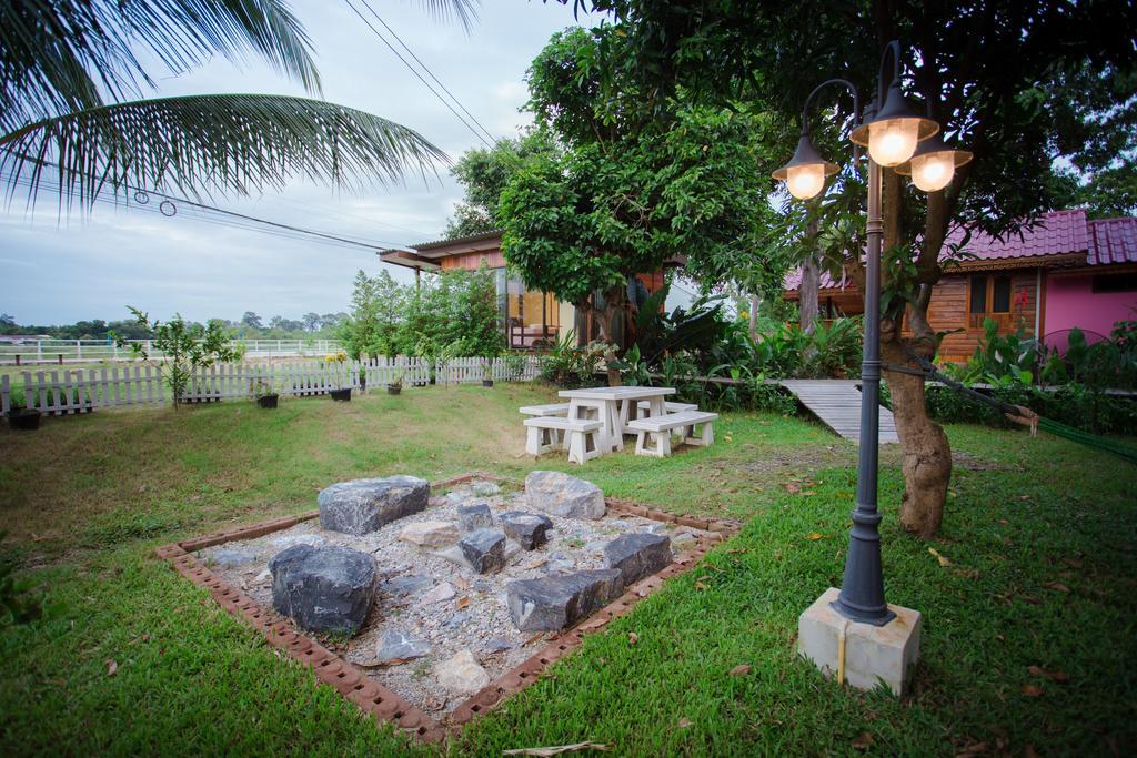 Hotel Romyen House Ban Nong Nam Khan Exterior foto